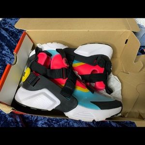 Nike air huarache city